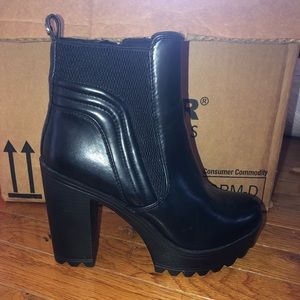 Black heeled boots!